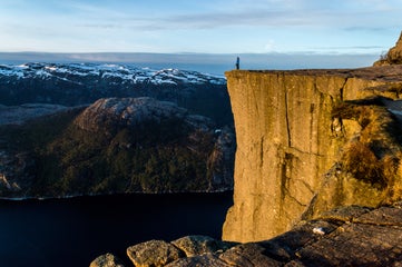 Read this before you go hiking up Preikestolen